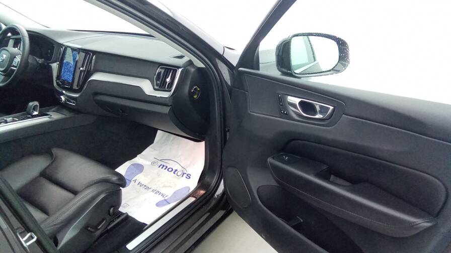Mandataire Automobile occasion, recherche de Volvo Xc60-t6-recharge-awd-253-145-geart-8-plus-style-chrome - E-Motors