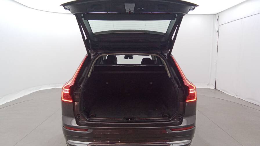 Mandataire Automobile occasion, recherche de Volvo Xc60-t6-recharge-awd-253-145-geart-8-plus-style-chrome - E-Motors