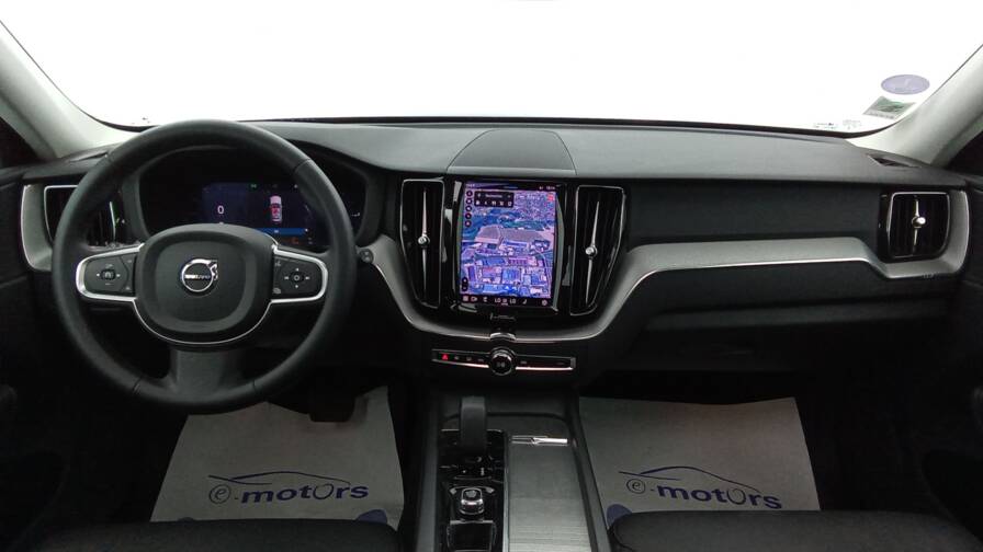 Mandataire Automobile occasion, recherche de Volvo Xc60-t6-recharge-awd-253-plus-87-geartronic-8-start-plus-cuir-plus-toit - E-Motors