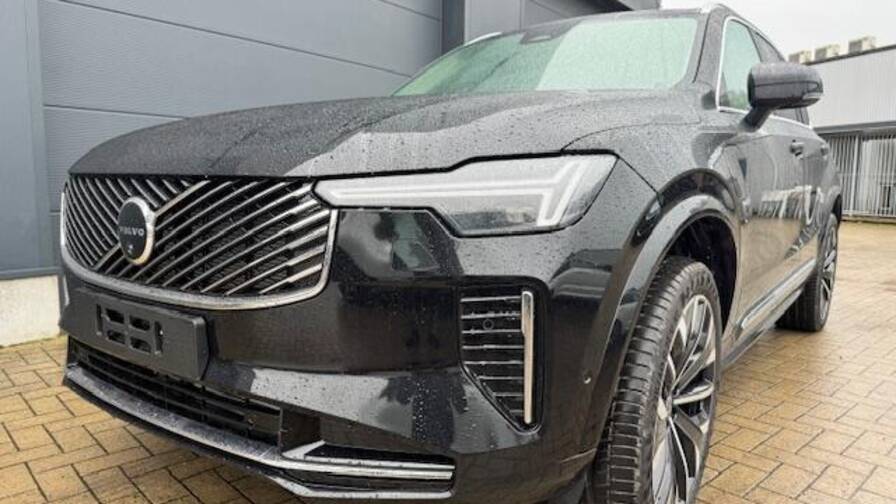 Mandataire Automobile neuf, recherche de Volvo Xc90-t8-awd-hybride-rechargeable-455-geartronic-8-7pl-ultra-style-chrome - E-Motors