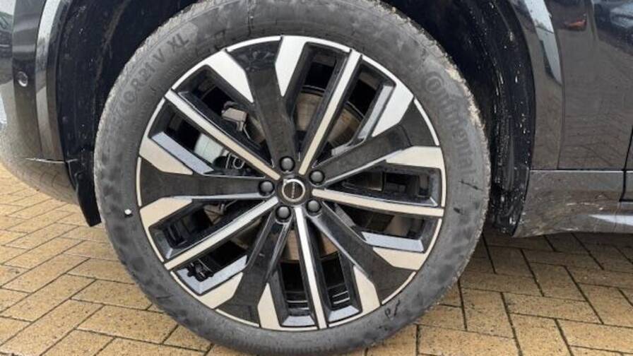 Mandataire Automobile neuf, recherche de Volvo Xc90-t8-awd-hybride-rechargeable-455-geartronic-8-7pl-ultra-style-chrome - E-Motors