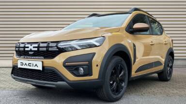 DACIA SANDERO Sandero Stepway TCe 90 auto Extreme +GPS +Sièges AV chauffants
