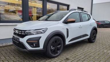 DACIA SANDERO Sandero Stepway TCe 90 auto Extreme +GPS +Sièges AV chauffants