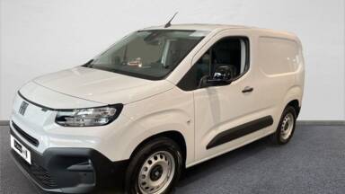 FIAT DOBLO ELECTRIQUE III DOBLO ELECTRIQUE III -e cargo fourgon m 800 kg electrique 100 kw batterie 51 kwh