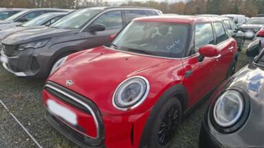 MINI HATCH 5 PORTES F55 LCI II Hatch 5 Portes Cooper 136 DKG7 Edition Premium Plus