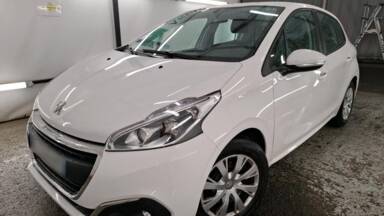 PEUGEOT 208 208 PureTech 82 S&S BVM5 Active +GPS +Stationnement arrière
