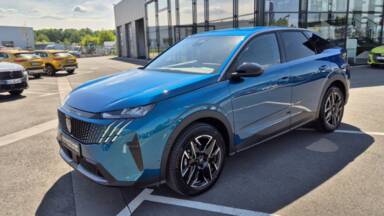 PEUGEOT 3008 3008 Hybrid 145 e-DCS6 Allure +Pack Panoramic Navigation