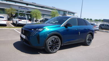 PEUGEOT 3008 3008 Hybrid 145 e-DCS6 Allure +Pack Panoramic Navigation