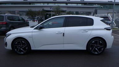 PEUGEOT 308 308 BlueHDi 130 S&S EAT8 Allure +Pack Access  +Pack Vision 360° & Drive Assist Plus