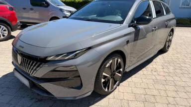 PEUGEOT 308 SW 308 SW Hybrid 145 e-DCS6 GT Exclusive +Toit vitré +Hi Fi Focal +Induction