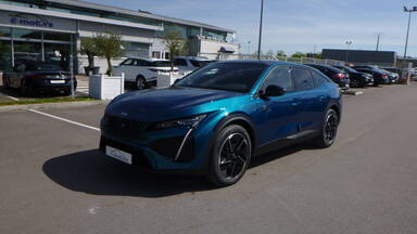 PEUGEOT 408 408 Hybrid 145 e-DCS6 GT +Pack Vision 360° +Toit ouvrant