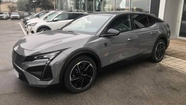 PEUGEOT 408 408 Hybrid 145 e-DCS6 GT +Pack 360
