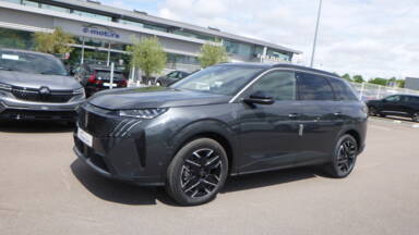PEUGEOT 5008 5008 Hybrid 145 e-DCS6 GT +Pack 360°