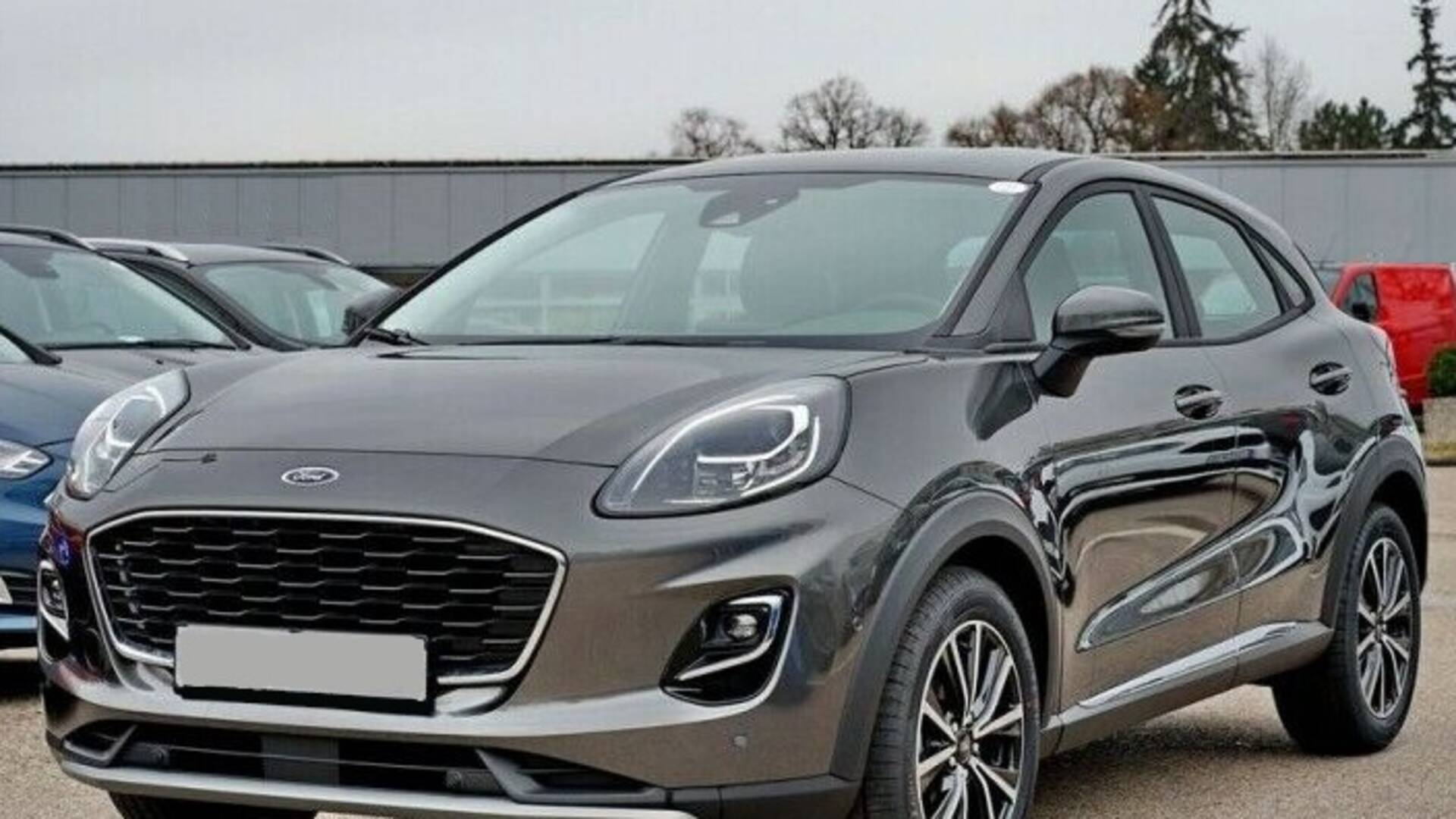 ford puma mhev titanium