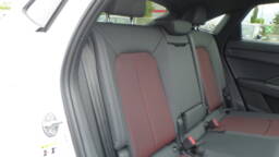 AUDI Q3 SPORTBACK Q3 Sportback 35 TDI 150 S tronic 7 S line +Toit +ACC +Keyless +JA19"