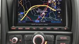 AUDI R8 R8 Spyder V10 5.2 FSI 525 Quattro R-Tronic2 portes VP Essence sans plomb082010 - 092012