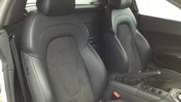 AUDI R8 R8 Spyder V10 5.2 FSI 525 Quattro R-Tronic2 portes VP Essence sans plomb082010 - 092012