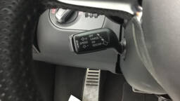 AUDI R8 R8 Spyder V10 5.2 FSI 525 Quattro R-Tronic2 portes VP Essence sans plomb082010 - 092012