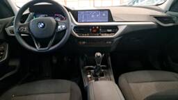 BMW SERIE 1 F40 116d 116 +Jantes en alliage léger 17" style 548 +Park Assist