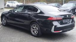 BMW SERIE 5 BERLINE G60 520d 197 BVA8 +Pack Confort +Pack Innovation +Vitres arrière surteintées