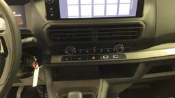 CITROEN JUMPY FGN TOLE M  JUMPY FGN TAILLE M 1.5 DIESEL 120 S&S BVM6 4 portes VUL Diesel092025 - 092025