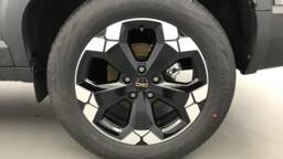 DACIA BIGSTER Bigster Hybrid 155 Extreme5 portes VP Essence Courant électrique012025 - En cours