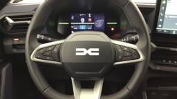 DACIA DUSTER Duster Hybrid 140 Journey5 portes VP Essence Courant électrique032024 - En cours