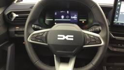 DACIA DUSTER Duster Hybrid 140 Journey5 portes VP Essence Courant électrique032024 - En cours