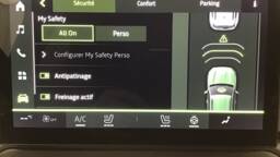 DACIA DUSTER Duster Hybrid 140 Journey5 portes VP Essence Courant électrique032024 - En cours