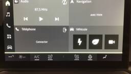 DACIA DUSTER Duster Hybrid 140 Journey5 portes VP Essence Courant électrique032024 - En cours