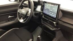 DACIA DUSTER Duster Mild Hybrid 130 4x4 Extreme5 portes VP Essence sans plomb042025