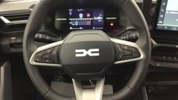 DACIA DUSTER Duster Mild Hybrid 130 4x4 Extreme5 portes VP Essence sans plomb042025