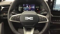DACIA DUSTER Duster Mild Hybrid 130 4x4 Extreme5 portes VP Essence sans plomb042025