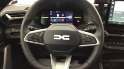 DACIA DUSTER Duster Mild Hybrid 130 4x4 Extreme5 portes VP Essence sans plomb042025