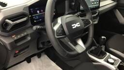 DACIA DUSTER Duster Mild Hybrid 130 4x4 Extreme5 portes VP Essence sans plomb042025