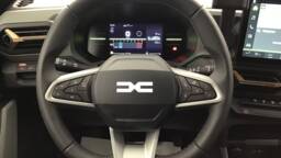 DACIA DUSTER Duster Mild Hybrid 130 4x4 Extreme5 portes VP Essence sans plomb042025