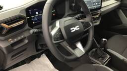 DACIA DUSTER Duster Mild Hybrid 130 4x4 Extreme5 portes VP Essence sans plomb042025