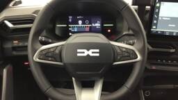 DACIA DUSTER Duster Mild Hybrid 130 4x4 Extreme5 portes VP Essence sans plomb042025