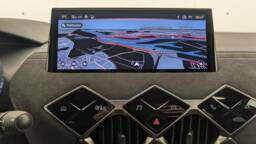 DS DS 3 DS3 Puretech 130 EAT 8 Performance Line +