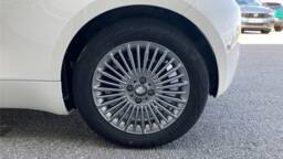 FIAT 500 III 500 III C e 118 ch nouvelle 500