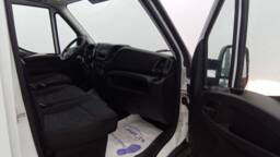 IVECO DAILY FOURGON Daily FGN 35 S 15 V12 H2 +PDC AR