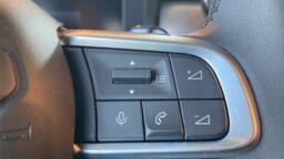 JEEP AVENGER AVENGER 1.2 turbo t3 100 ch e-hybrid bvr6 summit