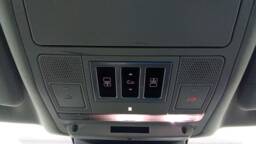 LAND ROVER DISCOVERY Discovery Sd4 d240 SE 7 Places +Cuir +Toit