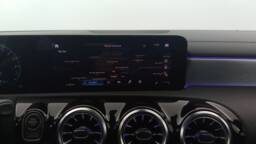 MERCEDES CLASSE A BERLINE Classe A 250 e 8G-DCT AMG Line +Pack Premium +Sièges avant électriques