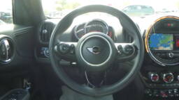 MINI COUNTRYMAN F60 Mini Countryman suréquipée 150 ch ALL4 BVA8 - Cooper D + Jantes 18"