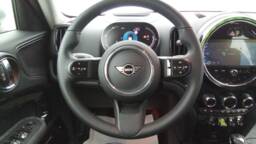 MINI COUNTRYMAN F60 LCI Countryman 125-95 ALL4 BVA6 Cooper SE Essential