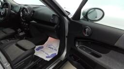 MINI COUNTRYMAN F60 LCI Countryman 125-95 ALL4 BVA6 Cooper SE Essential