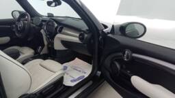 MINI HATCH 3 PORTES ELECTRIC F56 BEV LCI Hatch 3 Portes Cooper SE 184 MINI Yours