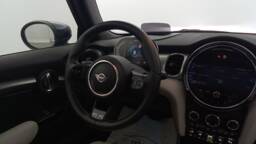MINI HATCH 3 PORTES ELECTRIC F56 BEV LCI Hatch 3 Portes Cooper SE 184 MINI Yours