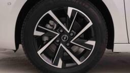 OPEL CORSA BUSINESS R' ELECTRIQUE Corsa 1.2 Hybrid 110 AT6 GS Line